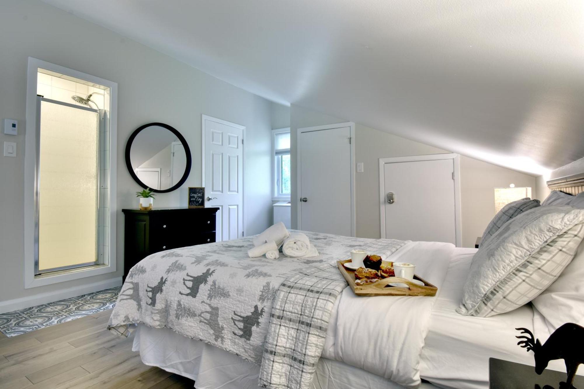 Apartment Stunning - View On Tremblant & Mountain Mont-Tremblant